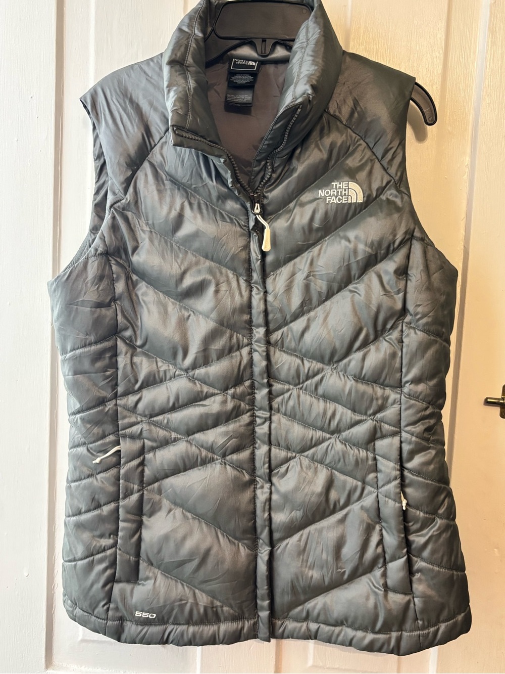 The North Face Women's Quilted 550 Down Vest - Charcoal Gray